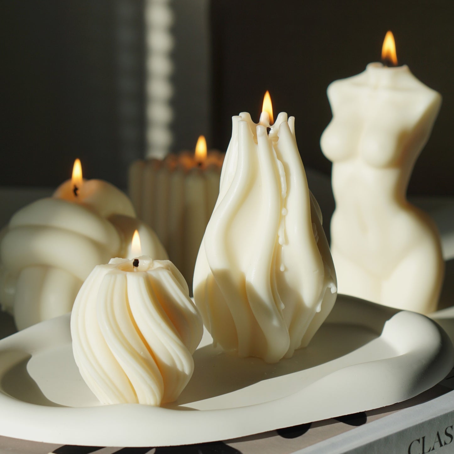 Gewellte Streifensäulenkerze