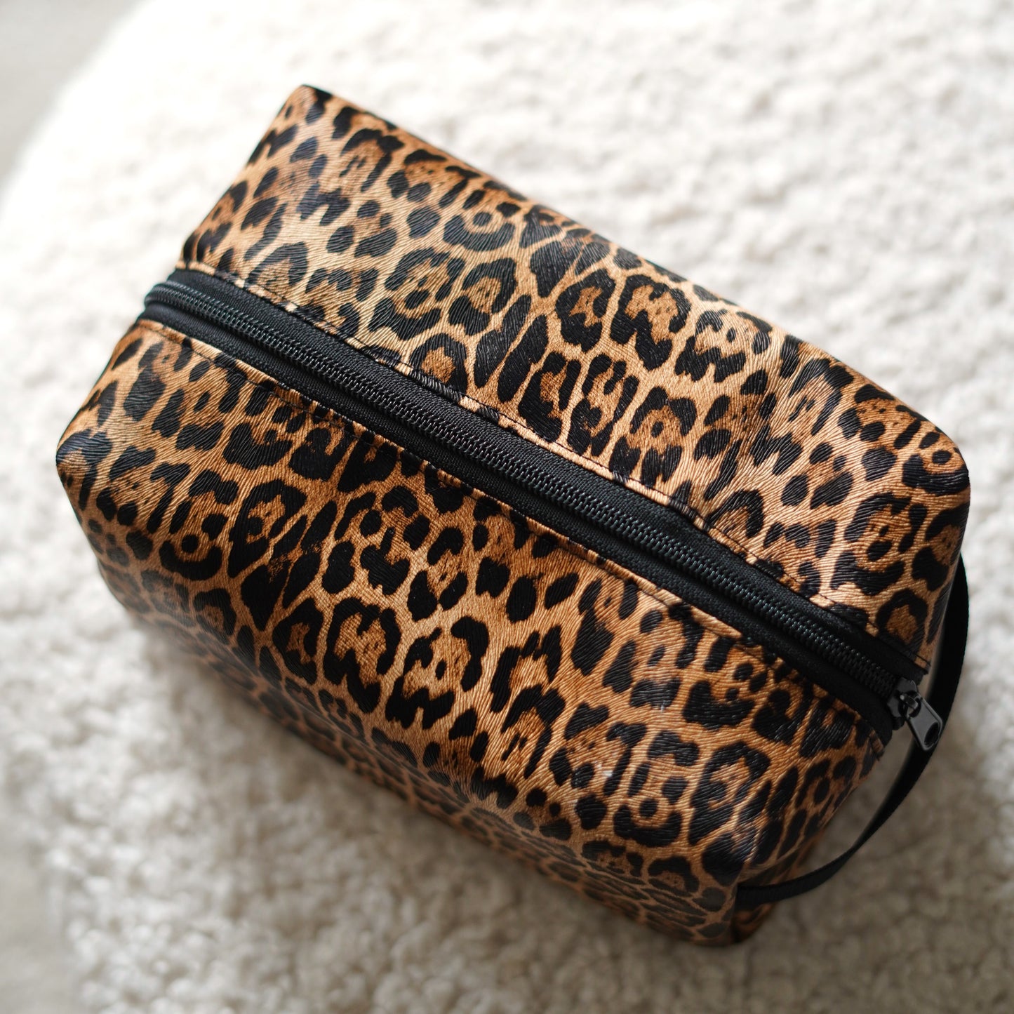 LEO Boxy Bag