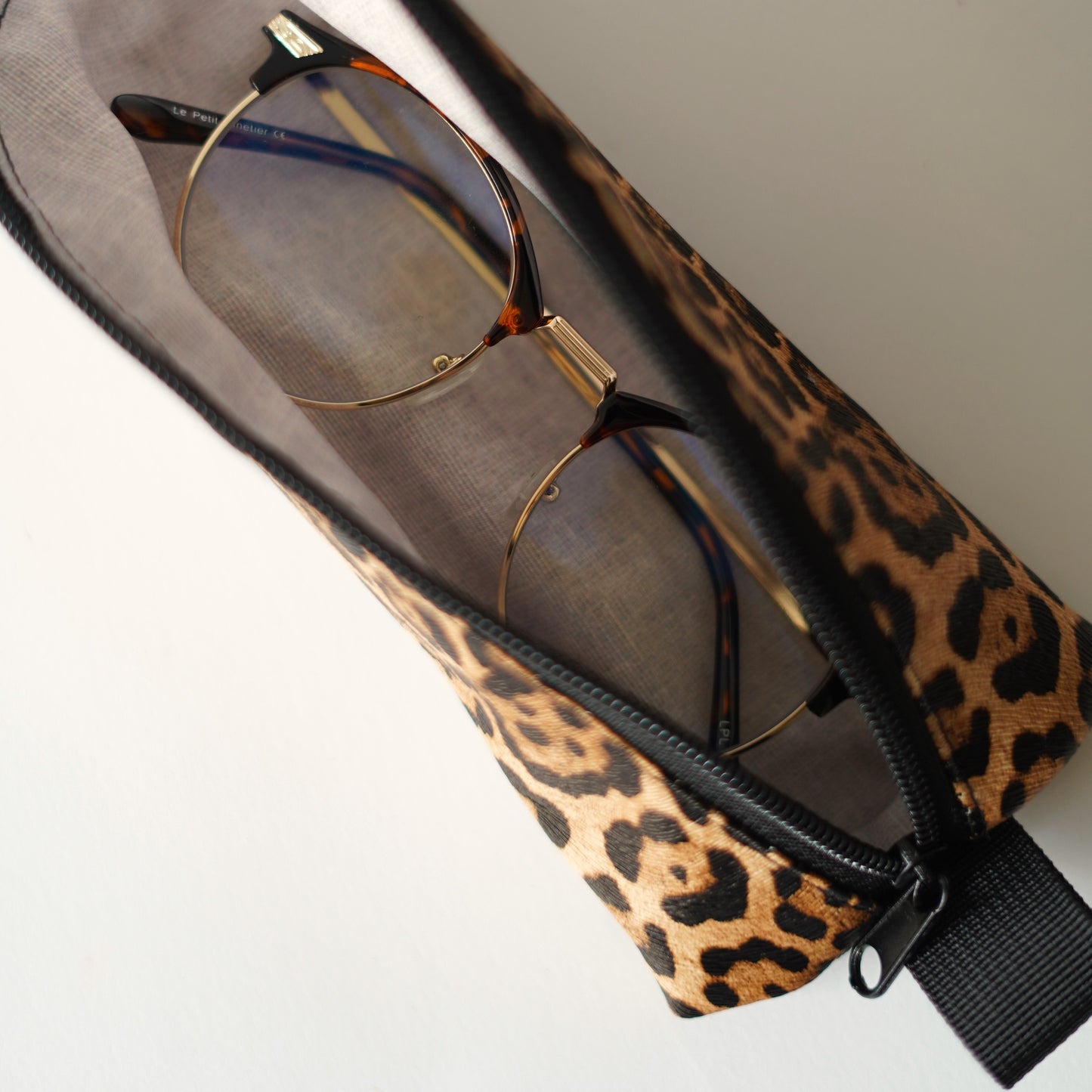 LEO Etui
